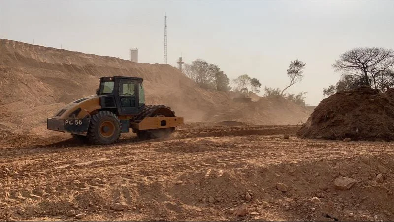 Destoca de Árvores e Desmonte de Rochas: eficiência e segurança para preparar o terreno ideal
